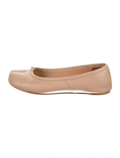 Pre-owned Maison Margiela Leather Ballet Flats In Neutral