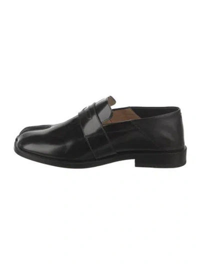 Pre-owned Maison Margiela Leather Cutout Accent Loafers In Black