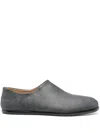 Maison Margiela Tabi Grey Branded Leather Slip On In Grey