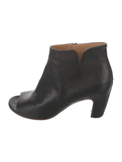 Pre-owned Maison Margiela Leather Mules In Black