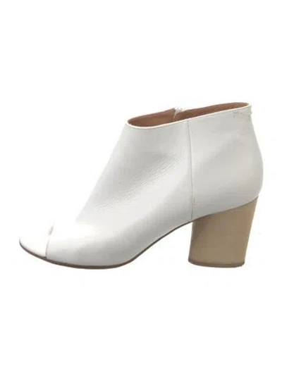 Pre-owned Maison Margiela Leather Mules In White
