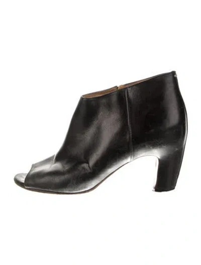 Pre-owned Maison Margiela Leather Pumps In Gray