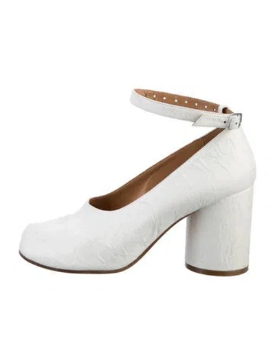 Pre-owned Maison Margiela Leather Pumps In White