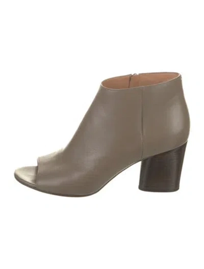 Pre-owned Maison Margiela Leather Sandals In Gray