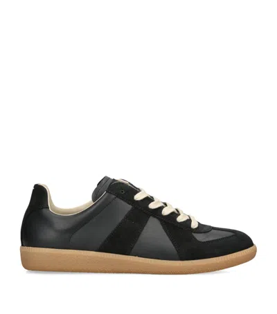 Maison Margiela Casual Low Top Sneakers With Suede Panels In Black