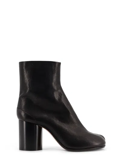 Maison Margiela Leather Tabi Boots In Black
