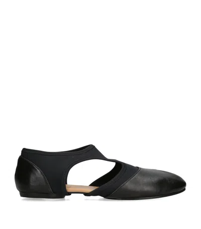 Maison Margiela Leather Tabi Jazz Slippers In Black