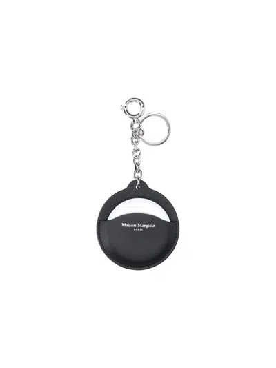 Maison Margiela Logo Keyring In Black