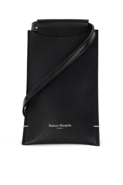 Maison Margiela Logo Shoulder Bag In Black