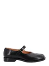 Maison Margiela Tabi Leather Mary Jane Shoes In Black