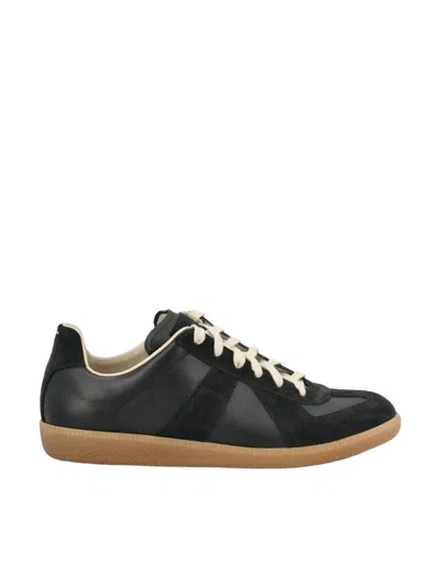 Maison Margiela Casual Low Top Sneakers With Suede Panels In Black