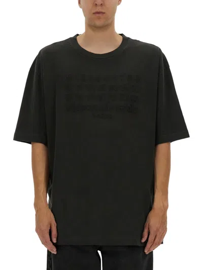 Maison Margiela Men T-shirt With Embroidered Logo In Black