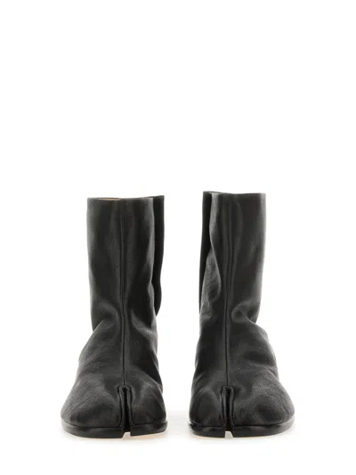 Maison Margiela Men's Tabi Ankle Boots In Black