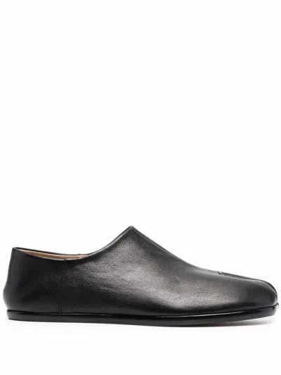 Maison Margiela Beige Leather Slip-on With Tabi Cut And Leather Sole For Men In Black