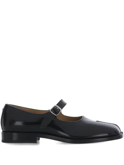 Maison Margiela Mini Tabi Split Toe Heels With Buckle Strap In Black