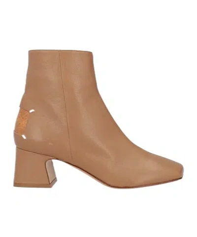Maison Margiela Minimal Leather Ankle Boots In Brown