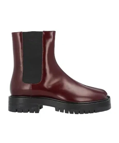 Maison Margiela Minimal Low-heel Leather Boots In Burgundy