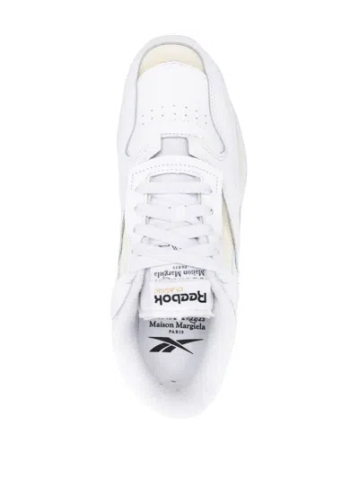 Maison Margiela Minimalist White Leather Sneakers With Lace-up Design