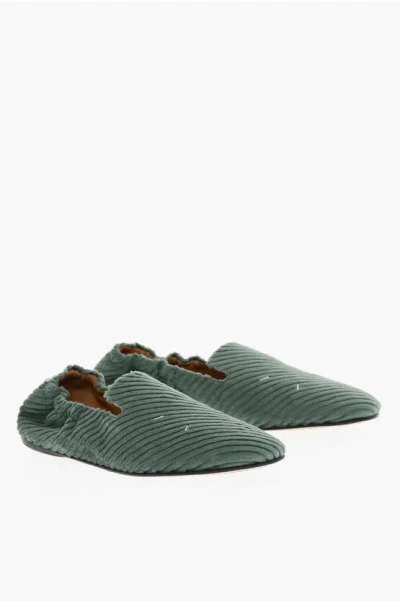 Maison Margiela Mm22 Solid Colour Corduroy Loafers In Green