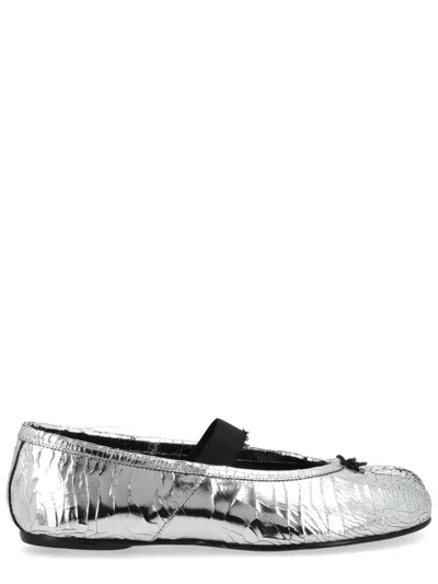 Maison Margiela Tabi Split-toe Metallic Cracked-leather Ballet Flats In Silver
