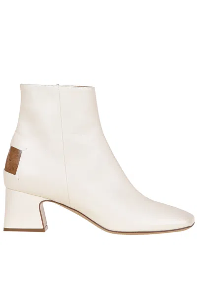 Maison Margiela Nappa Leather Ankle Boots In Cream