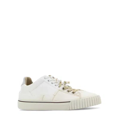 Maison Margiela New Evolution Low Sneakers In White