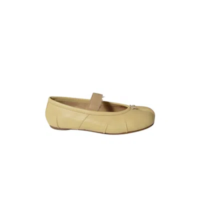 Maison Margiela Nude Leather Tabi Flats | ModeSens