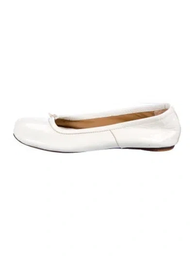 Pre-owned Maison Margiela Patent Leather Ballet Flats In White
