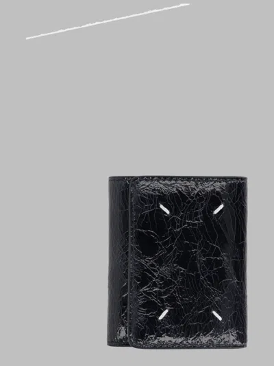 Maison Margiela Patent Leather Bifold Wallet In Black