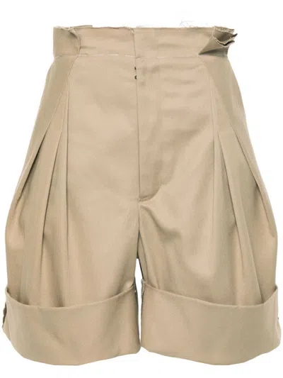 Maison Margiela Raw Cut Shorts With Pleated Detail In Brown