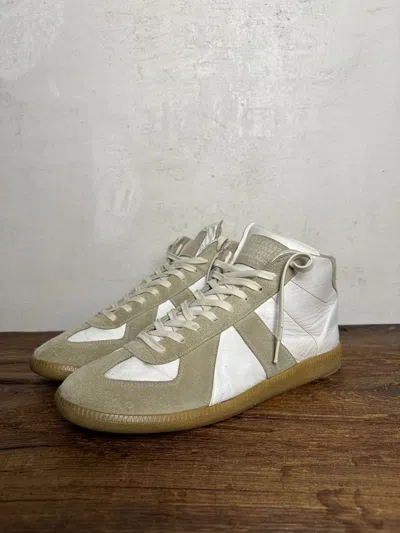 Pre-owned Maison Margiela Replica High Top Sneakers In White