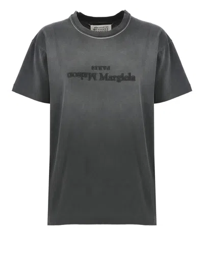 Maison Margiela Reverse Logo-printed Crewneck T-shirt In Grey