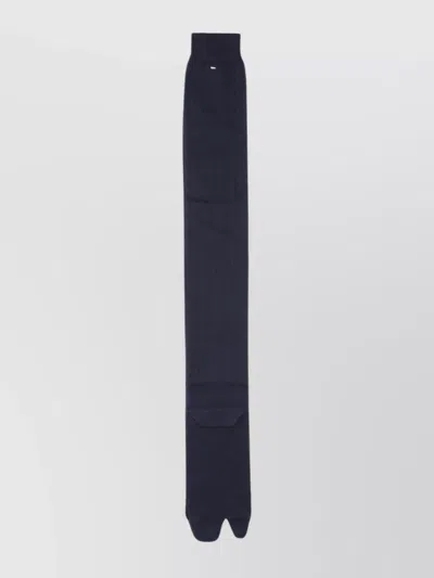 Maison Margiela Ribbed Elasticated Cuff Split Toe Hosiery In Blue