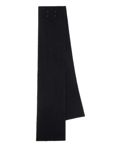 MAISON MARGIELA RIBBED WOOL SCARF