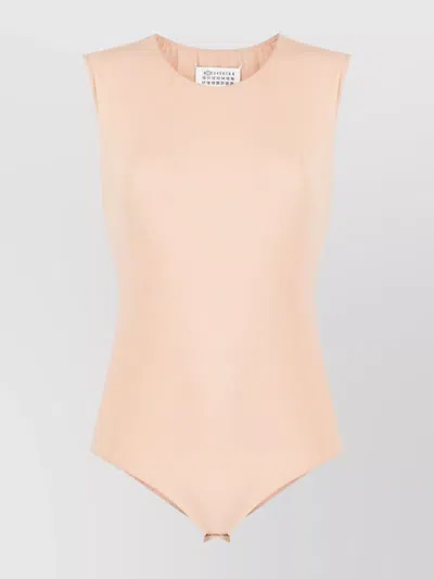 Maison Margiela Roundneck Sleeveless Stretch Fit Bodysuit In Pink