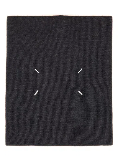 Maison Margiela Scarf With Logo In Black