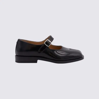 MAISON MARGIELA MAISON MARGIELA BLACK LEATHER TABI FLATS