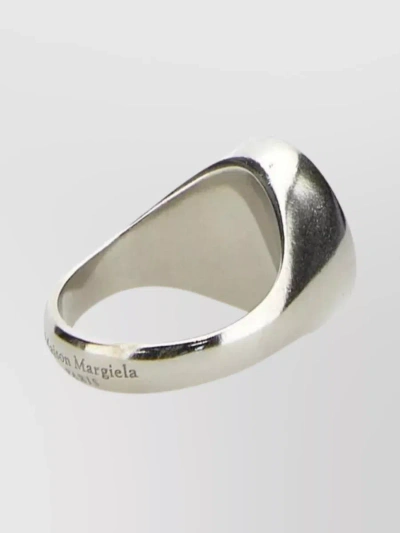 Maison Margiela Silver Metal Band Knight Ring In Metallic
