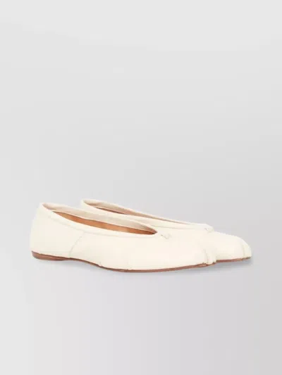 Maison Margiela Smooth Grain Leather Tabi Ballerina Shoes In Neutrals