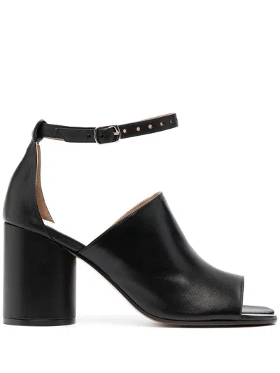 Maison Margiela Soft Touch Leather Sandals Shoes In Black