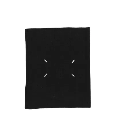Maison Margiela Solid-color Lightweight Wool Neck Gaiter In Black