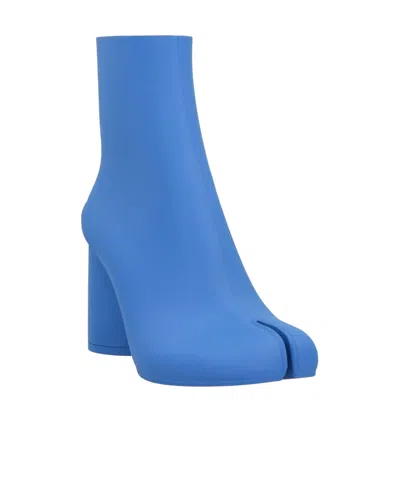Maison Margiela Solid-color Minimalist Ankle Boots In Blue
