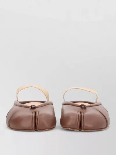 Maison Margiela Split Toe Flat Sole Leather Mules In Brown