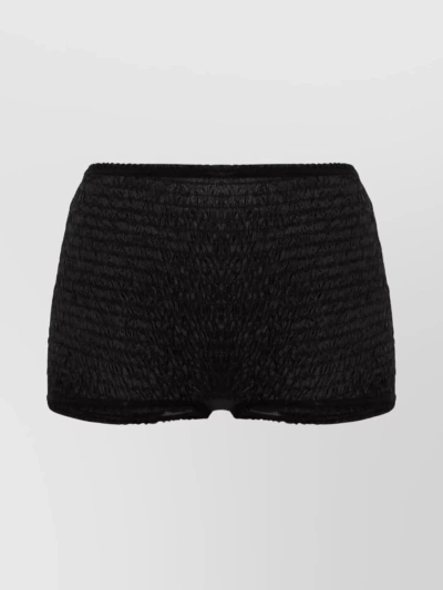 Maison Margiela Stretch Waistband Scalloped Hem Shorts In Black