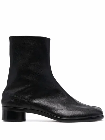 Maison Margiela Vintage Leather Tabi Boots In Black