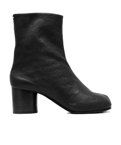 Maison Margiela Tabi Vintage Leather Boots In Black