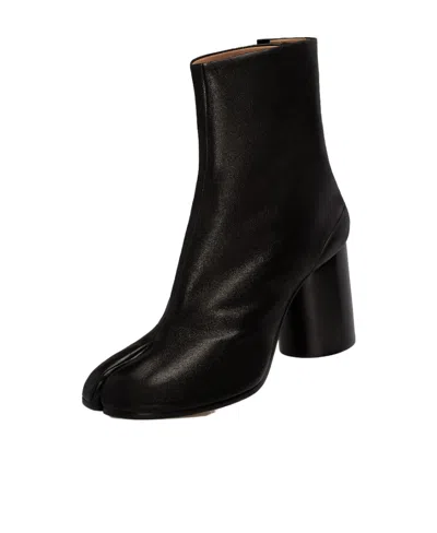 MAISON MARGIELA MAISON MARGIELA TABI ANKLE BOOTS