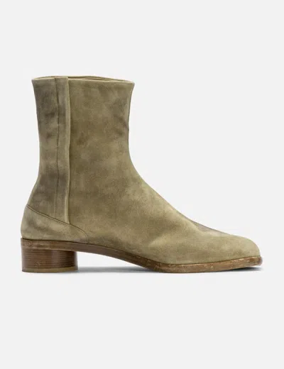 Maison Margiela Tabi Ankle Boot In Brown
