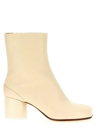 MAISON MARGIELA MAISON MARGIELA 'TABI' ANKLE BOOTS