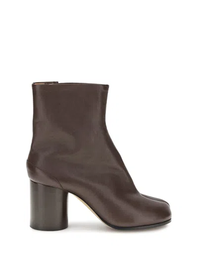 Maison Margiela Tabi Ankle Boots In Brown